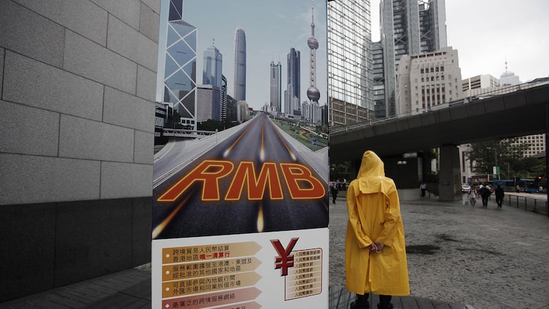经济学者认为，部分基层政府目前背负了一大笔地方债。（美联社资料图片）